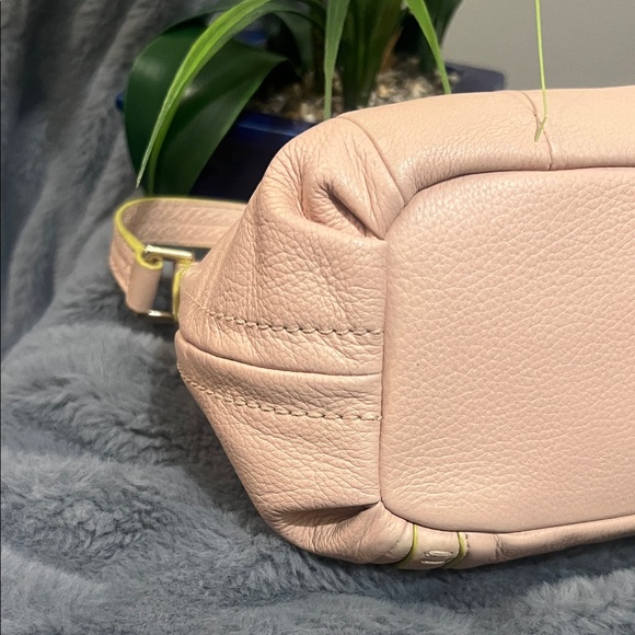 Cole Haan Light Peach Crossbody /Shoulder Bag EUC Retail $145 - Picture 6 of 10